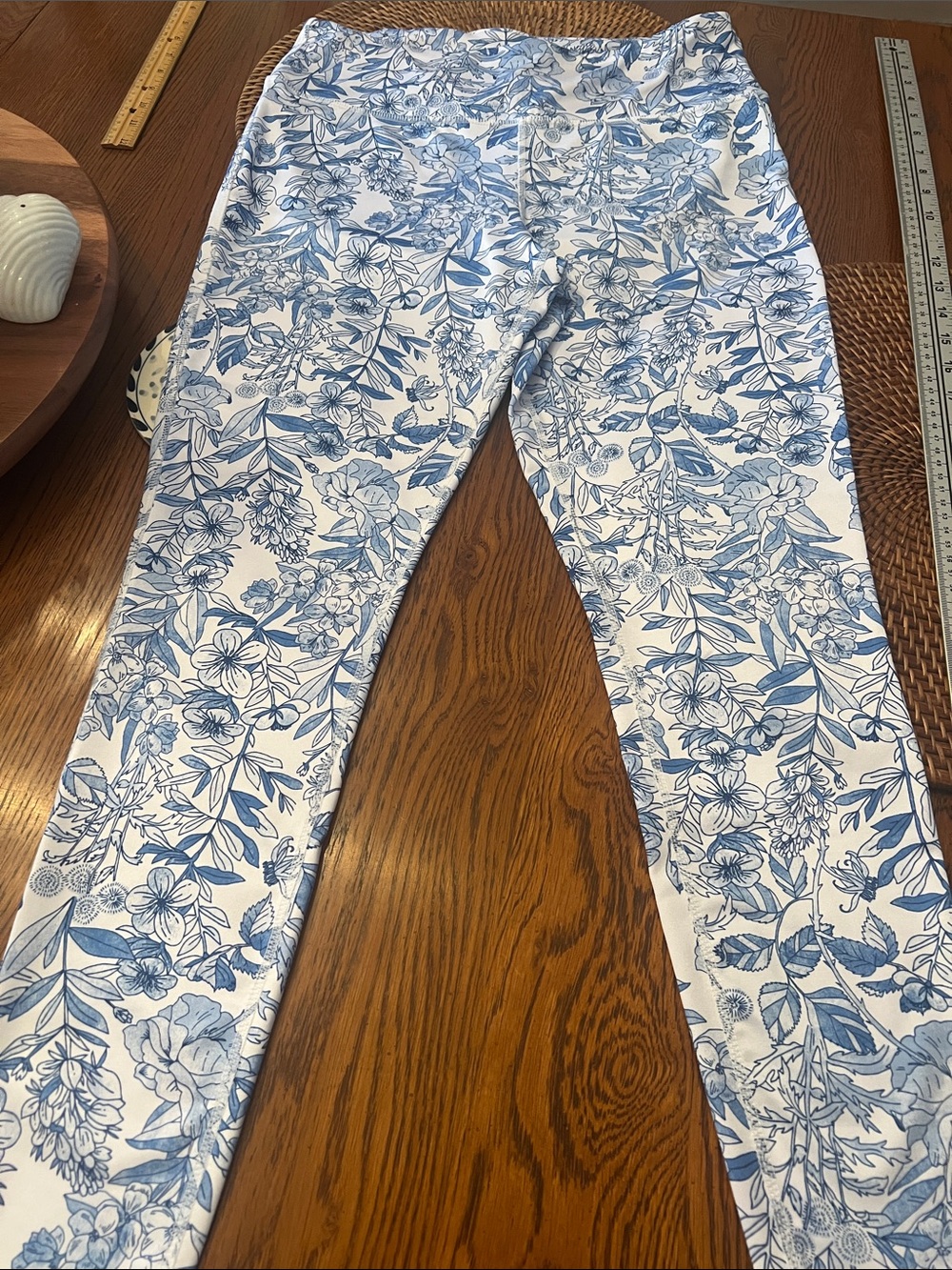 Crown & Ivy Floral Leggings EEEUC